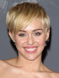 Miley Cyrus - 2014 MTV Video Music Awards in Los Angeles, August 24, 2014 - 350xHQ 000jAoXp