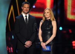 Marg Helgenberger & Josh Holloway - 40th Annual People's Choice Awards at Nokia Theatre L.A. Live in Los Angeles, CA - January 8. 2014 - 39xHQ 0VFSPMt1