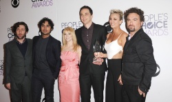 Kaley Cuoco - 41st Annual People's Choice Awards at Nokia Theatre L.A. Live on January 7, 2015 in Los Angeles, California - 220xHQ 3IafaUDv