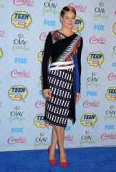 Shailene Woodley - 2014 Teen Choice Awards, Los Angeles August 10, 2014 - 363xHQ 3t8UCq3i