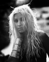 Кристина Агилера (Christina Aguilera) Flaunt Photoshoot 2002 - 9xHQ 5VjAin4Q