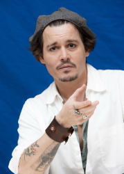 Johnny Depp - "The Rum Diary" press conference portraits by Armando Gallo (Hollywood, October 13, 2011) - 34xHQ 7Sgsc34N