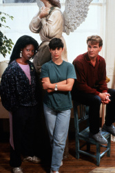 Patrick Swayze, Whoopi Goldberg, Demi Moore - постеры и промо стиль к фильму "Ghost (Привидение)", 1990 (30хHQ) 7er6v46n