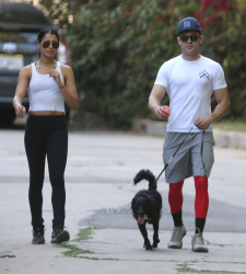 Zac Efron & Sami Miró - take a hike in Griffith Park,Los Angeles 2015.03.08 - 29xHQ 8H20UyEG