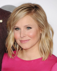 Kristen Bell - Kristen Bell - The 41st Annual People's Choice Awards in LA - January 7, 2015 - 262xHQ 9V93o1md