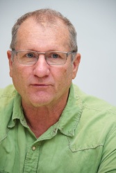 Ed O'Neill - Modern Family press conference portraits by Vera Anderson (Los Angeles, October 11, 2012) - 7xHQ 9le7IAQE