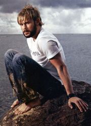 Dominic Monaghan - Unknown photoshoot - 3xHQ A2CyOoKR