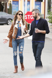 Alessandra Ambrosio - Out and about in Brentwood, 30 января 2015 (39xHQ) BHXwNBzC