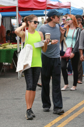 Ian Somerhalder & Nikki Reed - at the farmer's market in Sherman Oaks (July 20, 2014) - 152xHQ CtPUBE0j