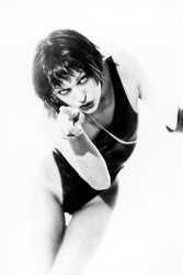 Milla Jovovich - Milla Jovovich - Ellen von Unwerth Photoshoot 1997 for The Face - 16xHQ FNe1NgWb