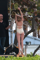 Amanda Seyfried - On the set of a photoshoot in Miami - February 14, 2015 (111xHQ) FRQsuTL4