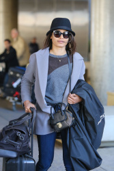 Freida Pinto - Freida Pinto - at LAX airport in LA - March 3, 2015 (16xHQ) HWqGqUCL