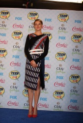 Shailene Woodley - 2014 Teen Choice Awards, Los Angeles August 10, 2014 - 363xHQ HkthpUek