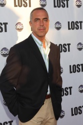 Titus Welliver - arrives at ABC's Lost Live The Final Celebration (2010.05.13) - 6xHQ JYYuuLFQ