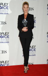 Katherine Heigl - 35th Annual People's Choice Awards, 7 января 2009 (58хHQ) LrbWUOEh