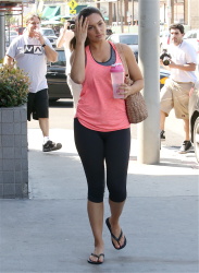 Kelly Brook - at the gym in Los Angeles (2015.02.25.) (49xHQ) M0BfCYnm