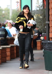 Michelle Rodriguez - Out and about in Beverly Hills - February 7, 2015 (27xHQ) M8YZMztf