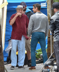 Robert De Niro - Zac Efron & Robert De Niro - On the set of Dirty Grandpa in Tybee Island,Giorgia 2015.04.29 - 13xHQ MtNcbiJM