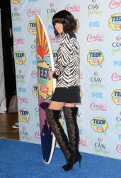 Zendaya Coleman - FOX's 2014 Teen Choice Awards at The Shrine Auditorium on August 10, 2014 in Los Angeles, California - 436xHQ NBTp82HZ