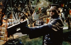 Wesley Snipes, Stephen Dorff, Kris Kristofferson - Промо + стиль и постеры к фильму "Blade (Блэйд)", 1998 (28xHQ) NtdvyUQf