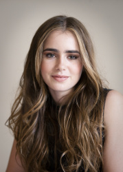Lily Collins - "Priest" press conference portraits by Armando Gallo (Beverly Hills, May 1, 2011) - 28xHQ OW4an6M9