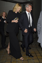 Sean Penn - Charlize Theron and Sean Penn - seen leaving Royal Festival Hall. London - February 16, 2015 (153xHQ) OkqMRNRa