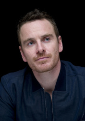 Michael Fassbender - X- Men: Days of Future Past press conference portraits by Magnus Sundholm (New York, May 9, 2014) - 25xHQ PGTGT5hv