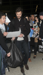 Jamie Dornan - Spotted at at LAX Airport with his wife, Amelia Warner - January 13, 2015 - 69xHQ Q6giZsYZ