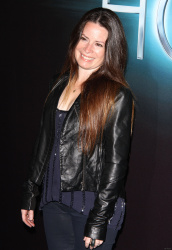 Holly Marie Combs - Premiere of Open Road Films 'The Host' at ArcLight Cinemas Cinerama Dome, Голливуд, 19 марта 2013 (19xHQ) QFT7TNUX