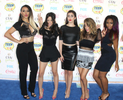 Fifth Harmony - at FOX's 2014 Teen Choice Awards in Los Angeles, California - 32xHQ QPFvYPTz