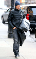 Josh Duhamel - Josh Duhamel - is spotted out and about in New York City, New York - February 24, 2015 - 26xHQ RjZIzv5J