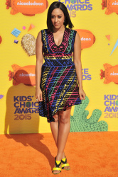 Tia Mowry - 28th Annual Kids' Choice Awards, Inglewood, 28 марта 2015 (21xHQ) RsZrzmel