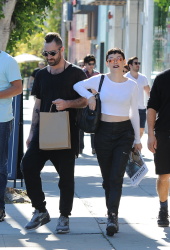 Rose McGowan - Out and about in LA, 17 января 2015 (30xHQ) SSfSDotN
