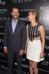 Jennifer Lawrence и Bradley Cooper - Attends a screening of 'Serena' hosted by Magnolia Pictures and The Cinema Society with Dior Beauty, Нью-Йорк, 21 марта 2015 (449xHQ) SqaAcmYK