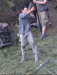 Tom Cruise - on the set of 'Oblivion' in Mammoth Lakes, California - July 11, 2012 - 18xHQ TtnPQraT