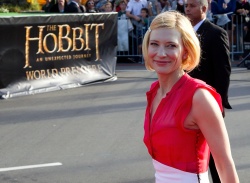 Cate Blanchett - 'The Hobbit An Unexpected Journey' World Premiere at Embassy Theatre in Wellington, New Zealand - November 28, 2012 - 24xHQ WF5SRbD7