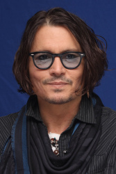 Johnny Depp - Dark Shadows press conference portraits by Vera Anderson (Los Angeles, April 29, 2012) - 27xHQ YZgfuNsl