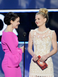 Jennifer Morrison - Jennifer Morrison & Ginnifer Goodwin - 38th People's Choice Awards held at Nokia Theatre in Los Angeles (January 11, 2012) - 244xHQ Yb4MbUBm