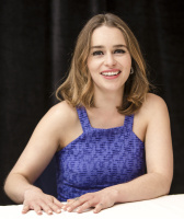 Эмилия Кларк (Emilia Clarke) 'Me Before You' Press Conference at the Ritz Carlton Hotel in New York City (May 21, 2016) - 57xНQ YiRPnC9I