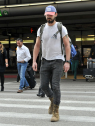 Shia LaBeouf - Shia LaBeouf - Arriving at LAX airport in Los Angeles - January 31, 2015 - 16xHQ Z6H4qYlG