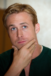 Ryan Gosling - Ryan Gosling - Drive press conference portraits by Vera Anderson (Los Angeles, September 26, 2011) - 10xHQ AW5OyL9t