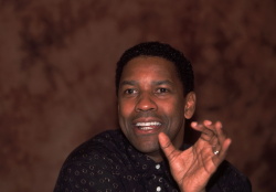 Denzel Washington - Denzel Washington - "The Hurricane" press conference portraits by Armando Gallo (Los Angeles, December 14, 1999) - 6xHQ CtU5MuzM