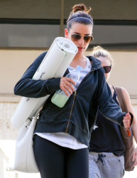 Lea Michele - Lea Michele - leaving a yoga class in Hollywood, February 2, 2015 - 43xHQ DVne7sYg