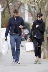 Jamie Dornan - Out and about with Amelia Warner in London - April 1, 2015 - 14xHQ Eh5BMnAL