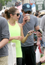 Ian Somerhalder & Nikki Reed - at the farmer's market in Sherman Oaks (July 20, 2014) - 152xHQ GWEl8nDD
