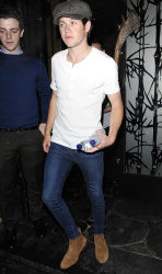 Niall Horan - Leaving Mahiki nightclub in London - May 31, 2015 - 5xHQ I0mRmVg0