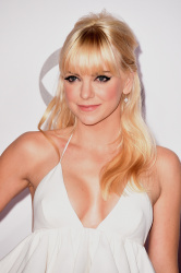 Anna Faris - The 41st Annual People's Choice Awards in LA - January 7, 2015 - 223xHQ IF9Ulqbz