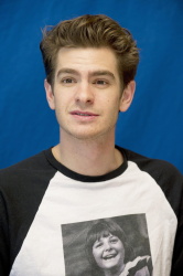 Andrew Garfield - Andrew Garfield - The Amazing Spider-Man press conference portraits by Magnus Sundholm (Cancun, April 16, 2012) - 7xHQ J5wscsnS