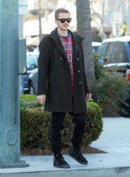 Hayden Christensen - Hayden Christensen - meets some friends for lunch in Beverly Hills, California (January 8, 2015) - 11xHQ KQ1epVs7