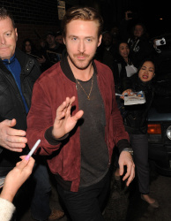 Ryan Gosling - Night out in London - April 9, 2015 - 12xHQ KTrYap5K